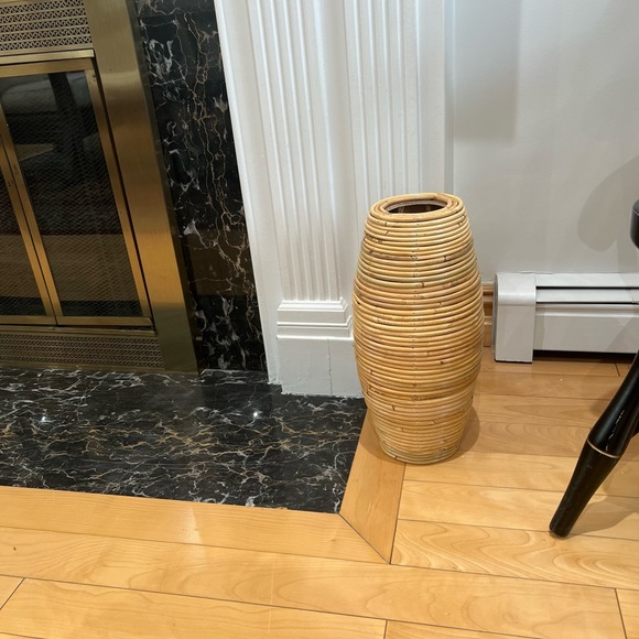 BOGO 50% OFF the second one Small rattan indonesian vase - Picture 2 of 3